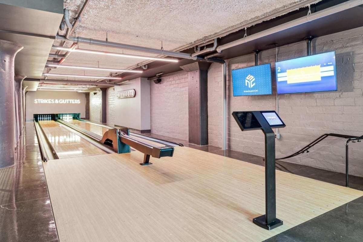 Cozysuites Nlg W Pool Bowling Alley Sauna #07 * Minneapolis